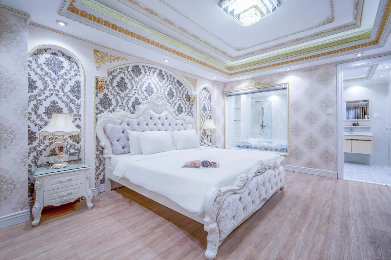 Royal Beach Hotel By Thg Da Nang