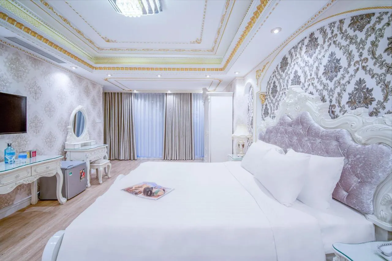 Royal Beach Hotel By Thg Da Nang Vietnam
